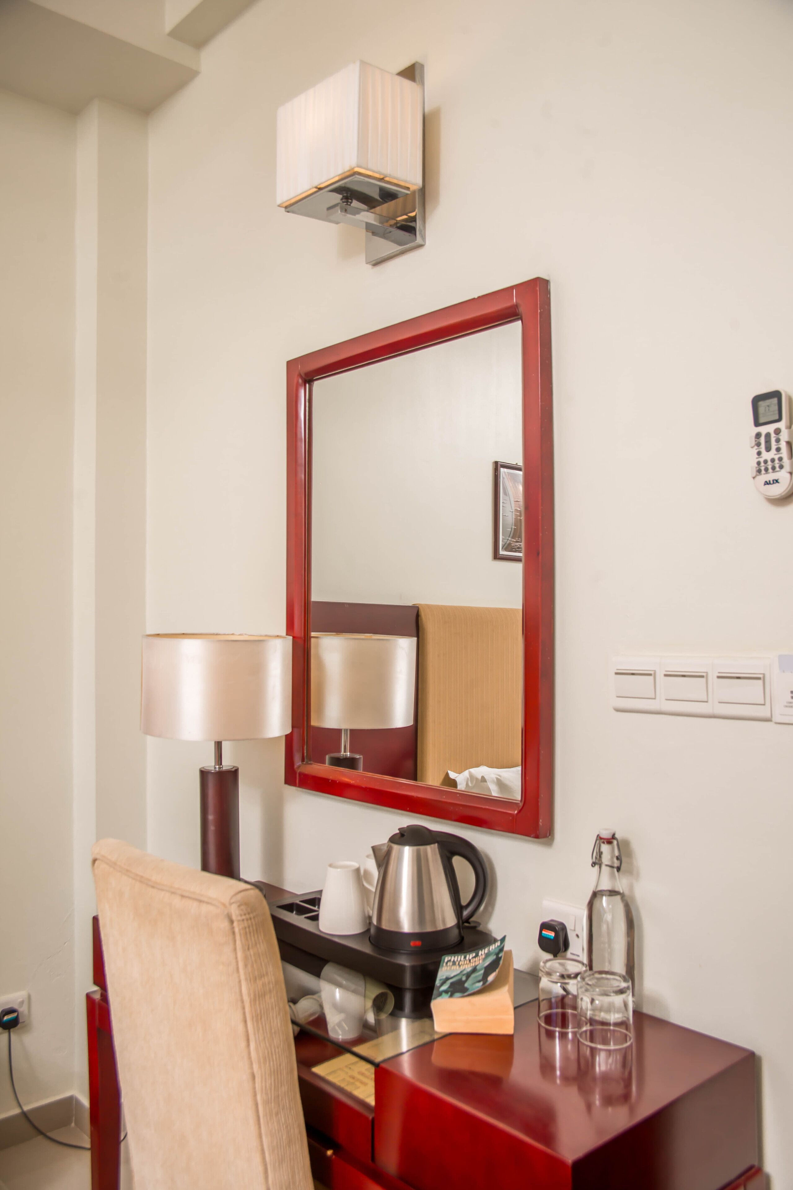 deluxe single/double room | hypo-allergenic bedding, minibar, in-room safe, individually furnished