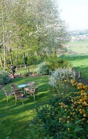 Terrace/patio - Hotel Restaurant Vijlerhof (Vijlen)