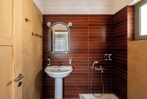 Superior Apartment (2 Adults and 2 Children) | Bathroom - Anassia Villas (Nafplio)