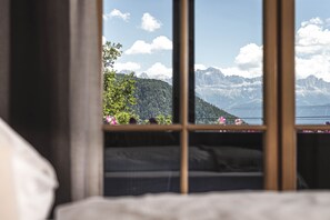 Suite | Blick auf die Berge