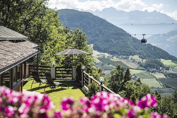 Deluxe-Chalet, 1 Schlafzimmer, Whirlpool, Bergblick | Blick auf die Berge