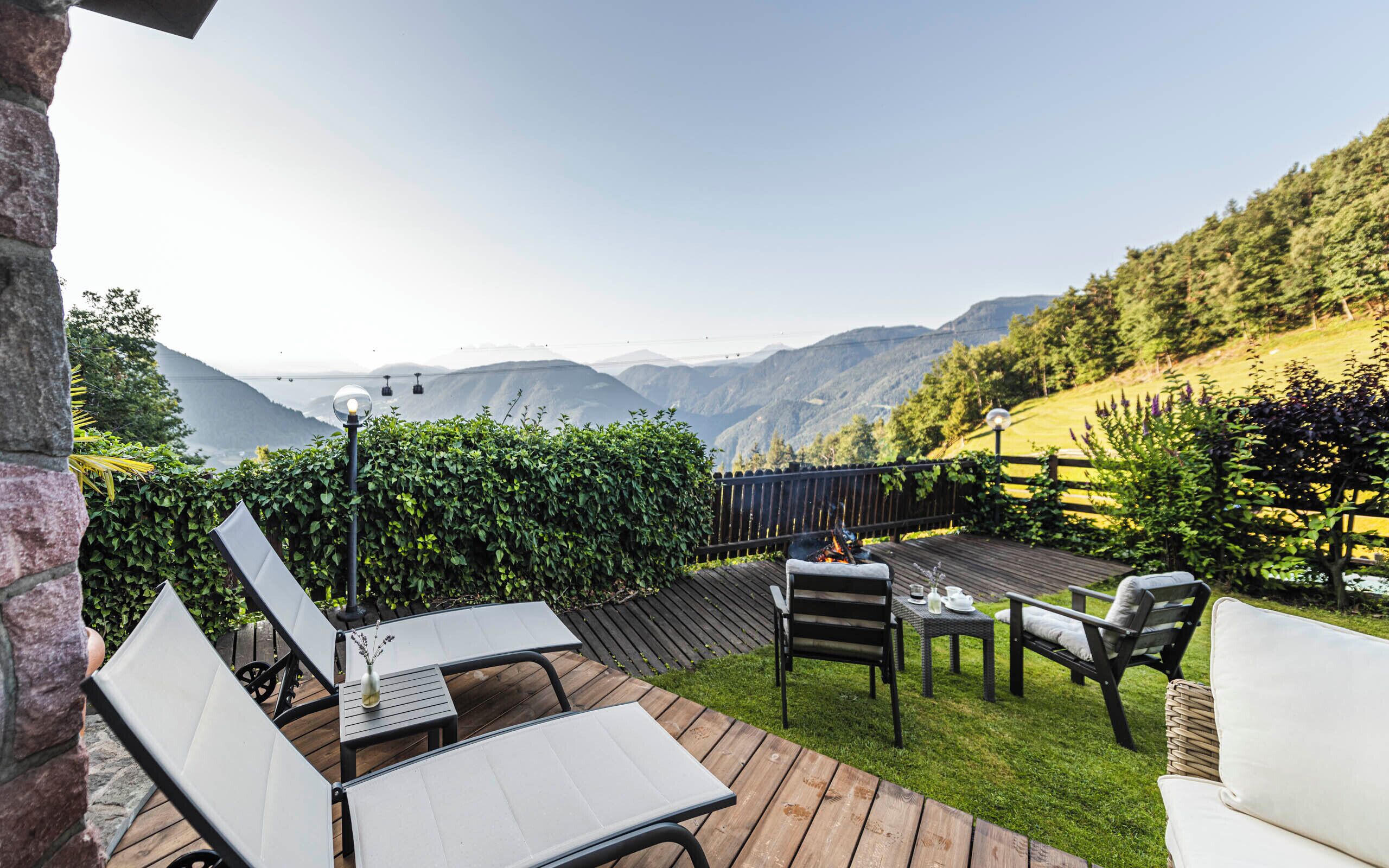 Panoramic Room, 1 Bedroom, Mountain View | Minibar, in-room safe, individually furnished, desk