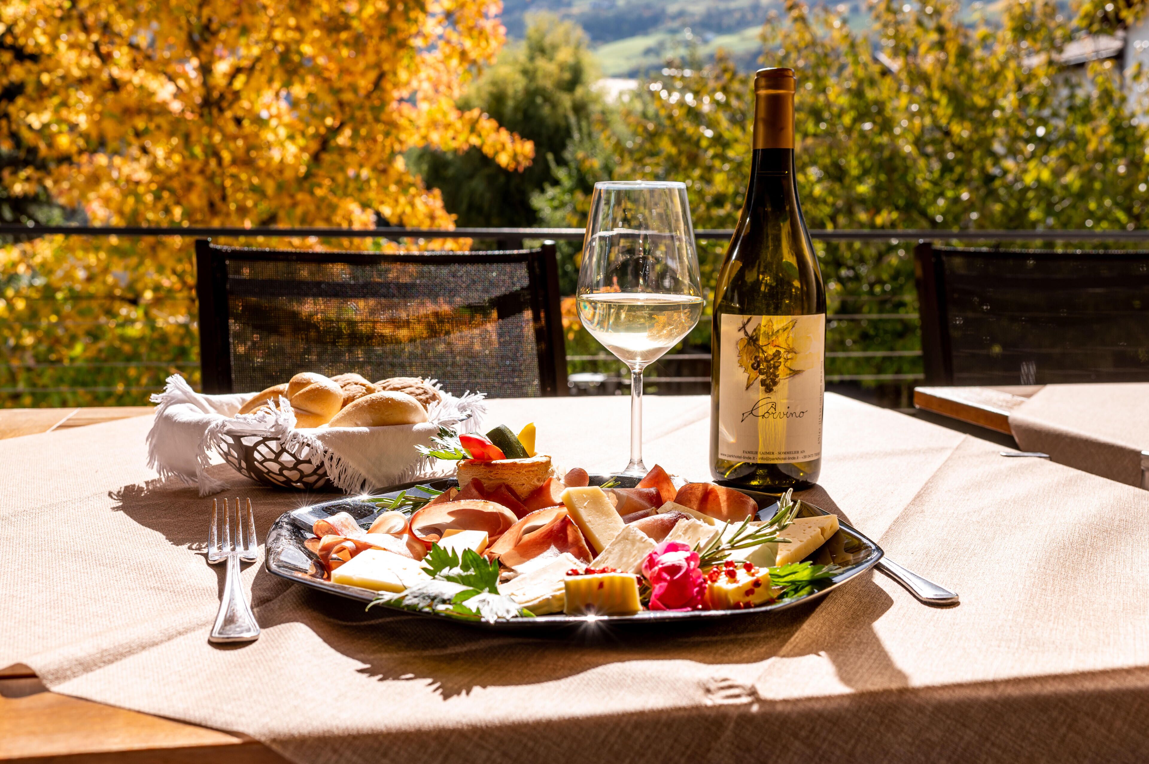 breakfast and dinner served, pool views