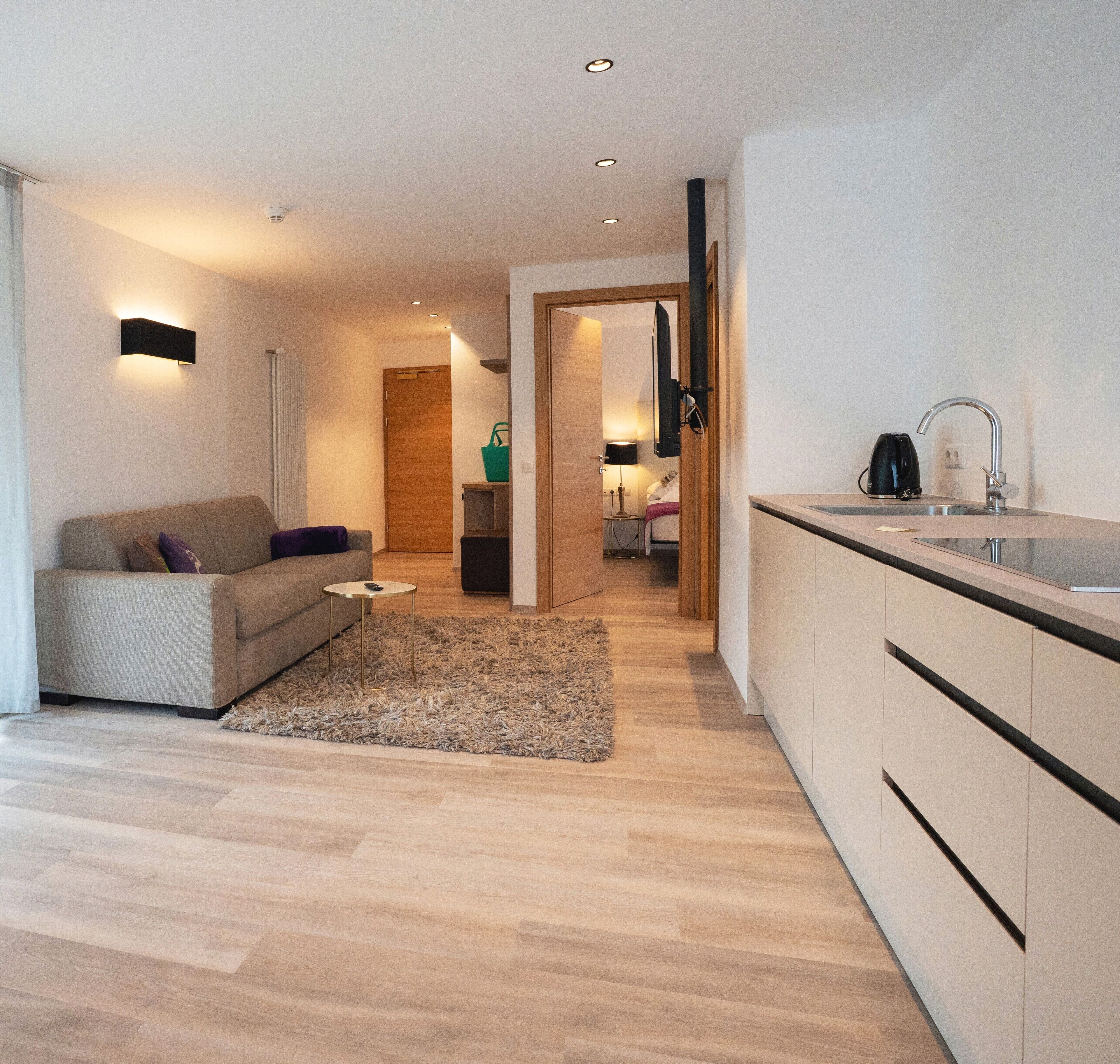 stovetop, dishwasher, cookware/dishes/utensils, spices