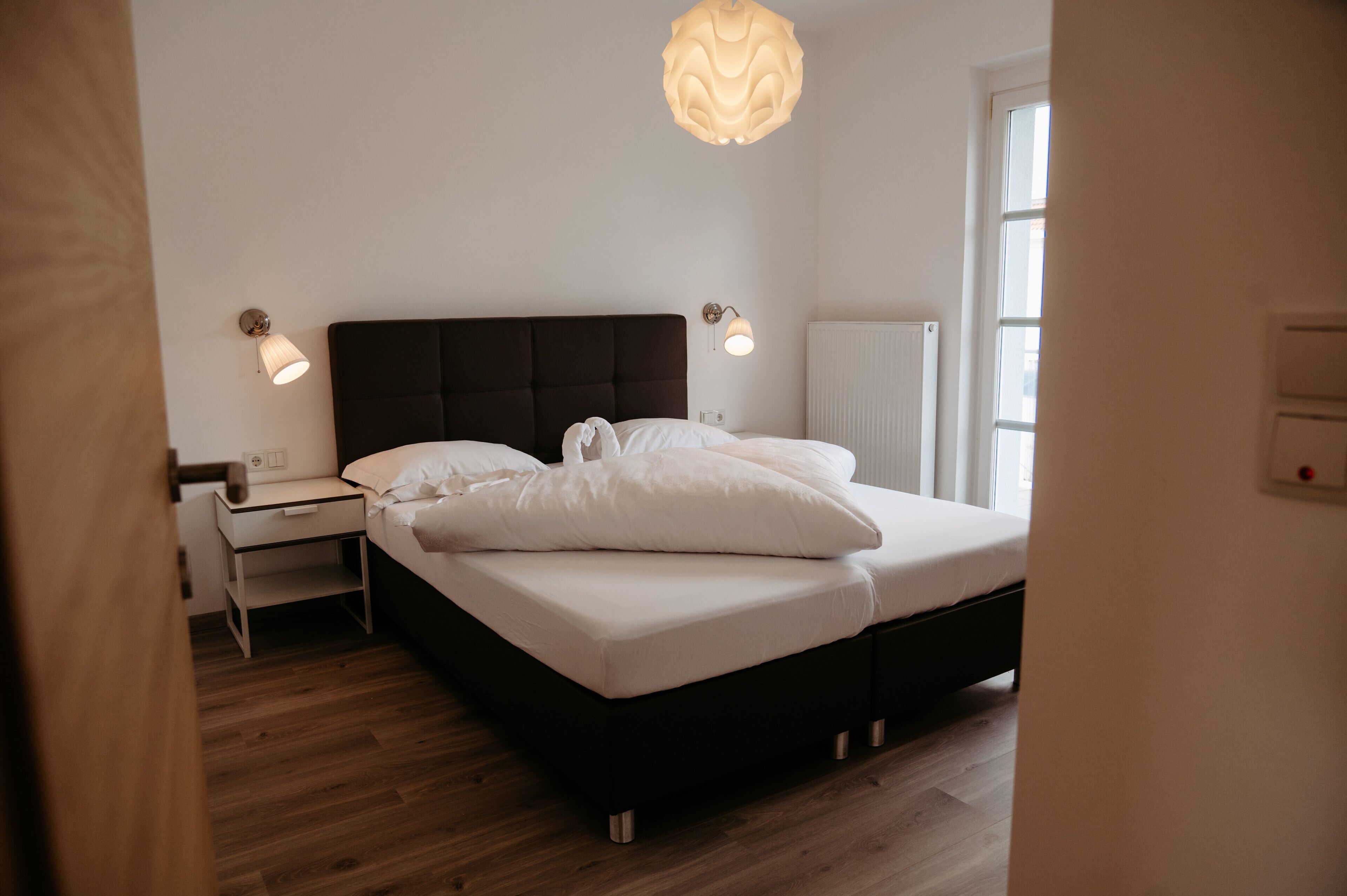 junior suite | 1 bedroom, hypo-allergenic bedding, down duvets, in-room safe