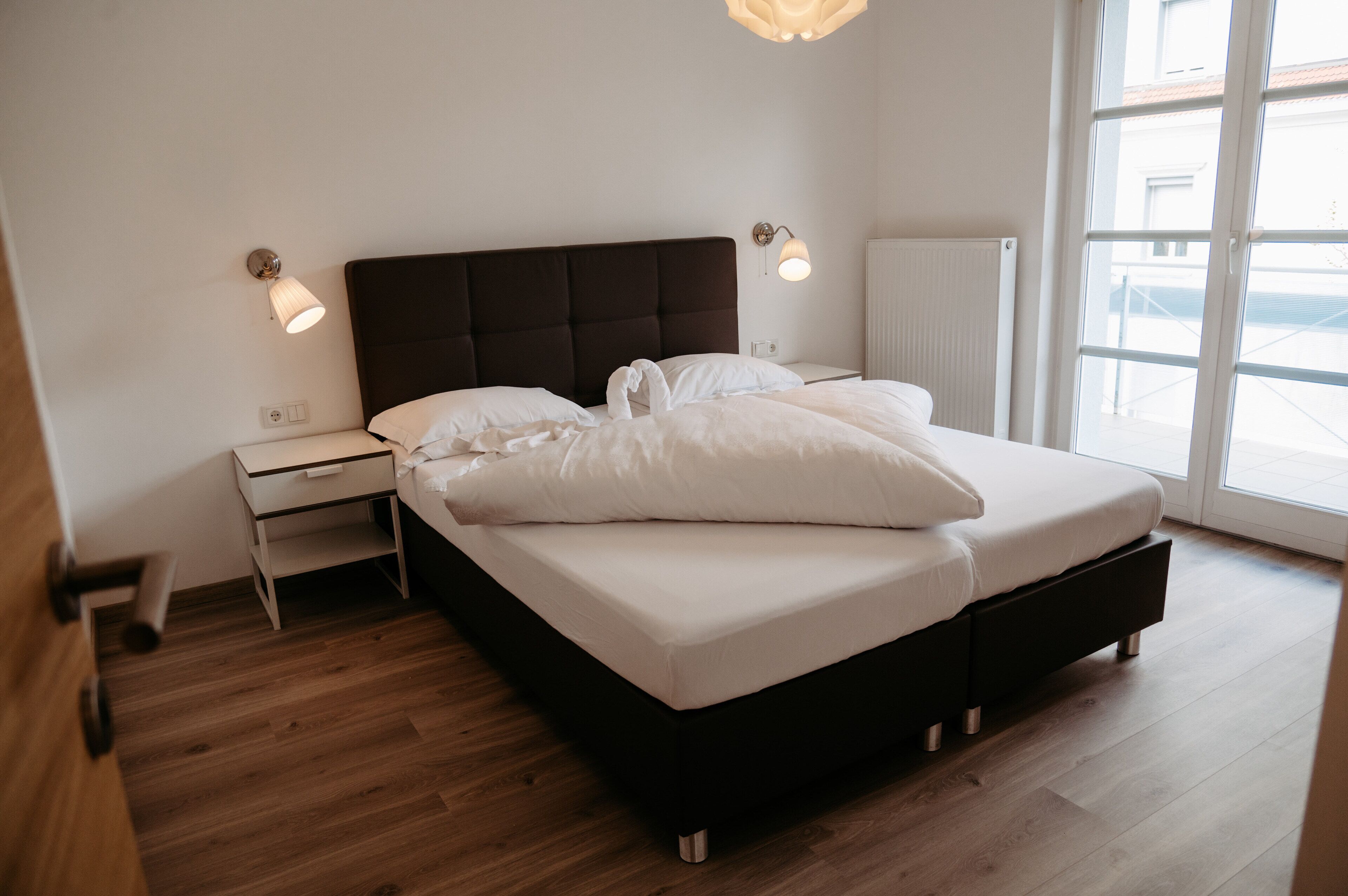 junior suite | 1 bedroom, hypo-allergenic bedding, down duvets, in-room safe