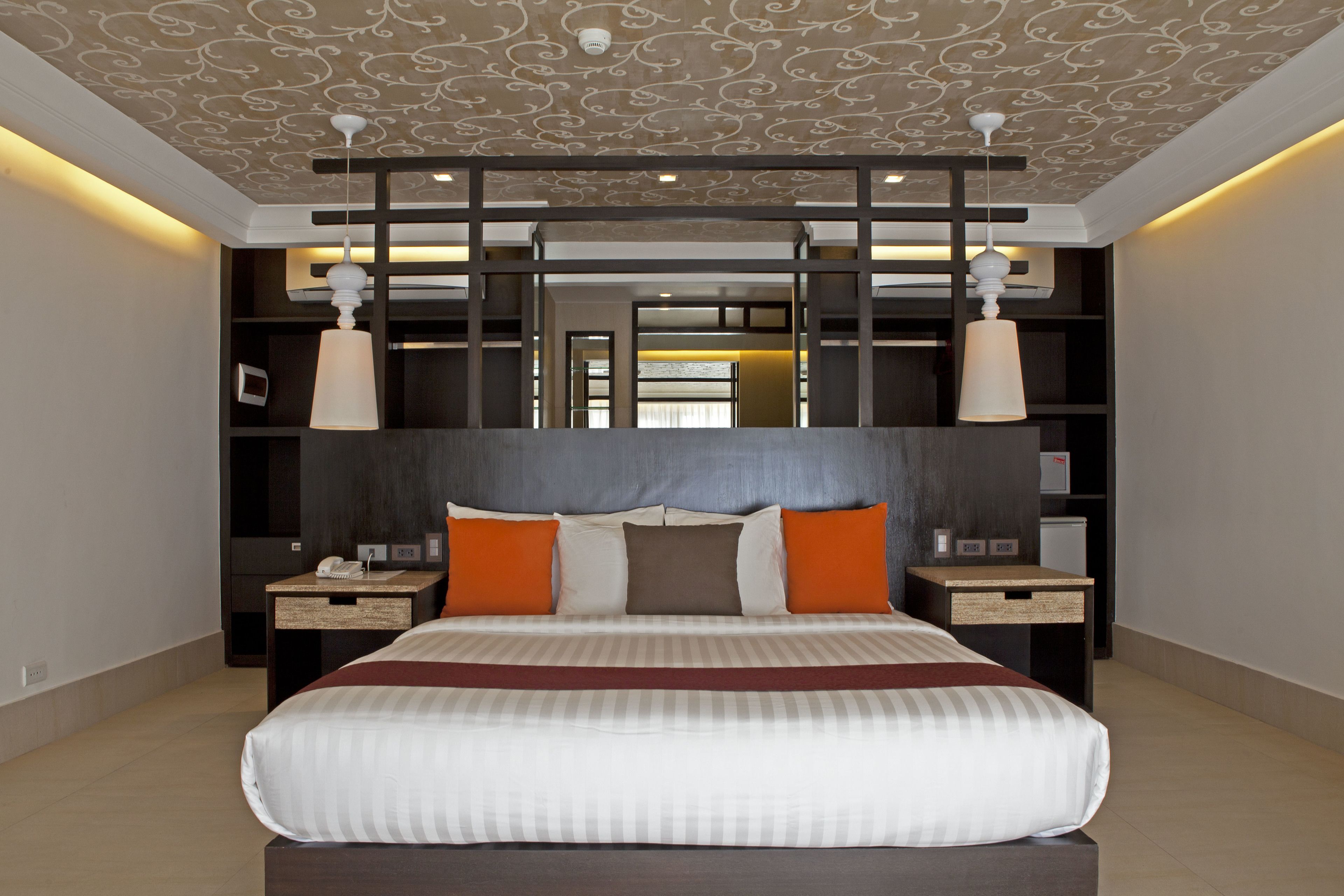 premier room, 1 king bed | in-room safe, blackout curtains, free wifi