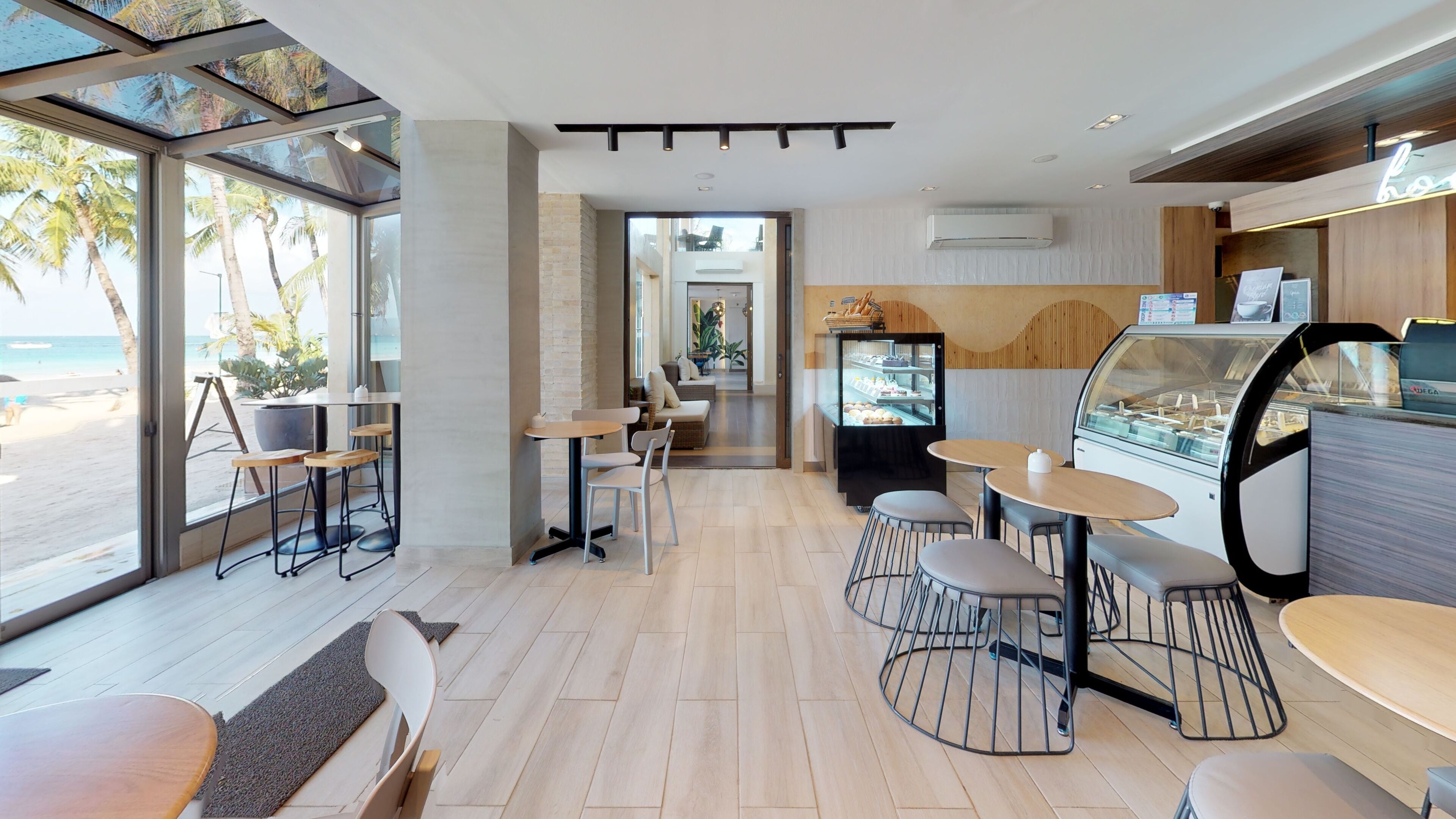 breakfast, lunch, dinner served; international cuisine, beach views