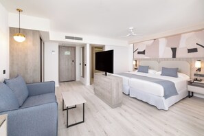 Habitación doble, balcón | Minibar, wifi gratis y ropa de cama 