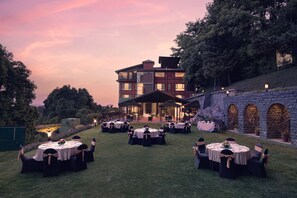 Garden - Golden Tulip Srinagar (Srinagar)