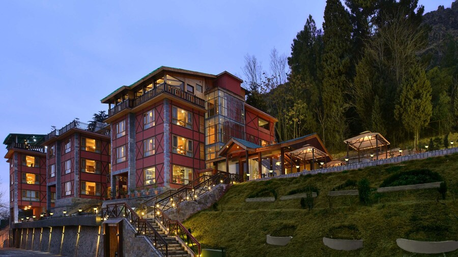 Golden Tulip Srinagar