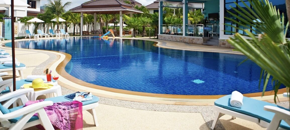 Outdoor pool, pool loungers