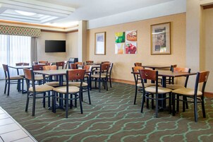 Free daily self-serve breakfast