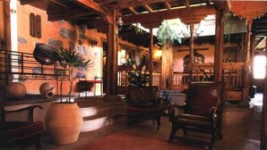 Lobby sitting area - El Nogal Hotel Boutique & Spa (Vilaflor)