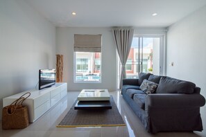 Living room - The Beach Village Resort (Sam Roi Yot)