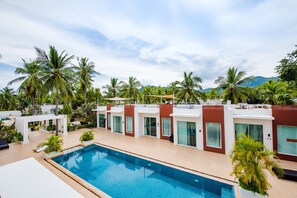 4 outdoor pools, pool loungers - The Beach Village Resort (Sam Roi Yot)