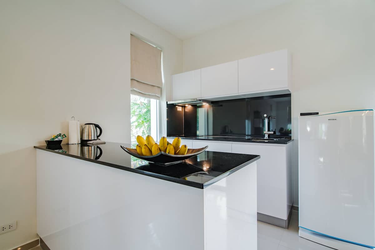 2 bedroom pool suite  | private kitchenette | full-sized fridge, coffee/tea maker, electric kettle