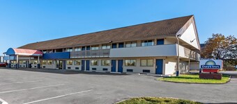 Days Inn by Wyndham Independence