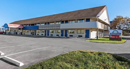 Days Inn by Wyndham Independence