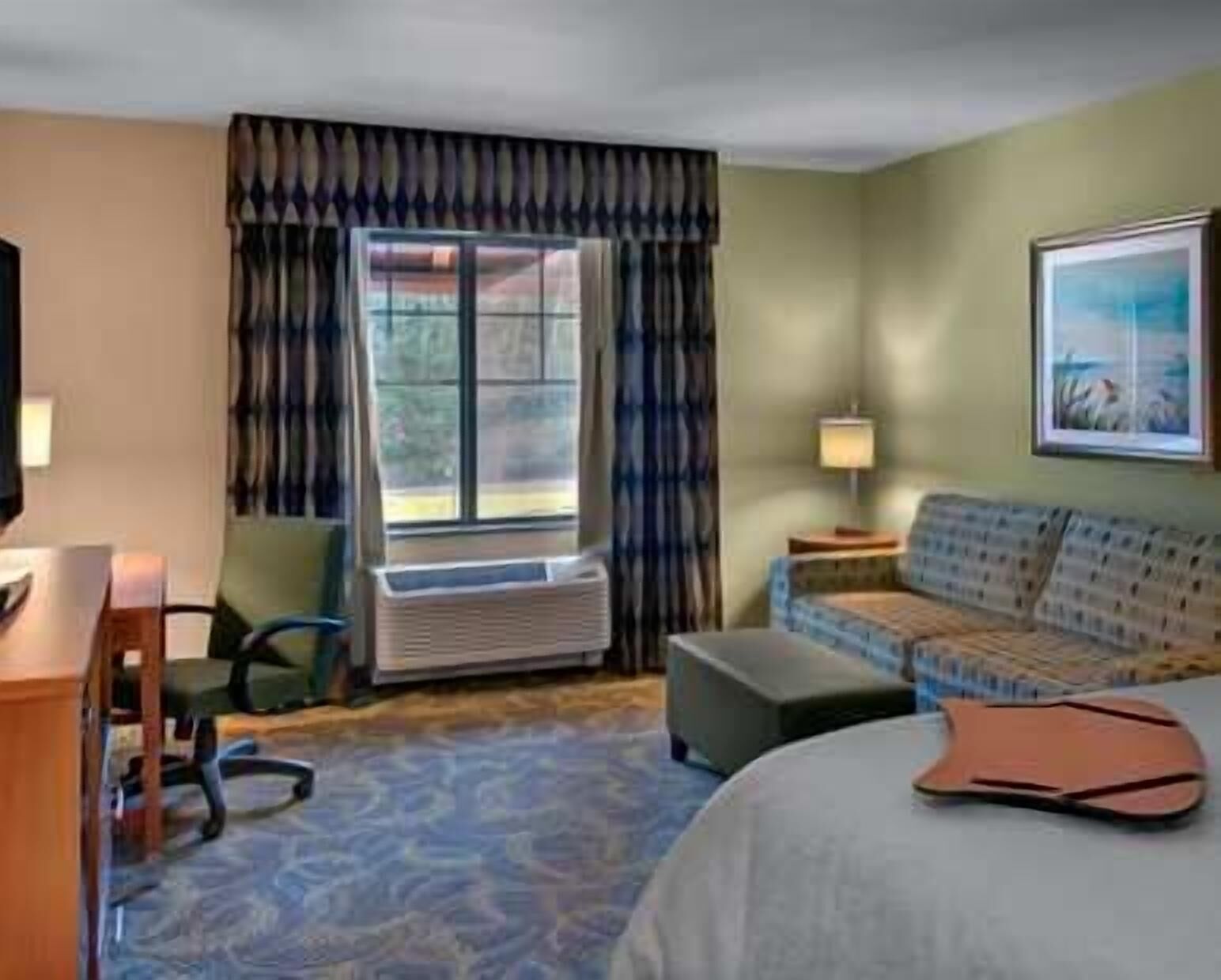 Iron/ironing board, free cots/infant beds, free WiFi, bed sheets