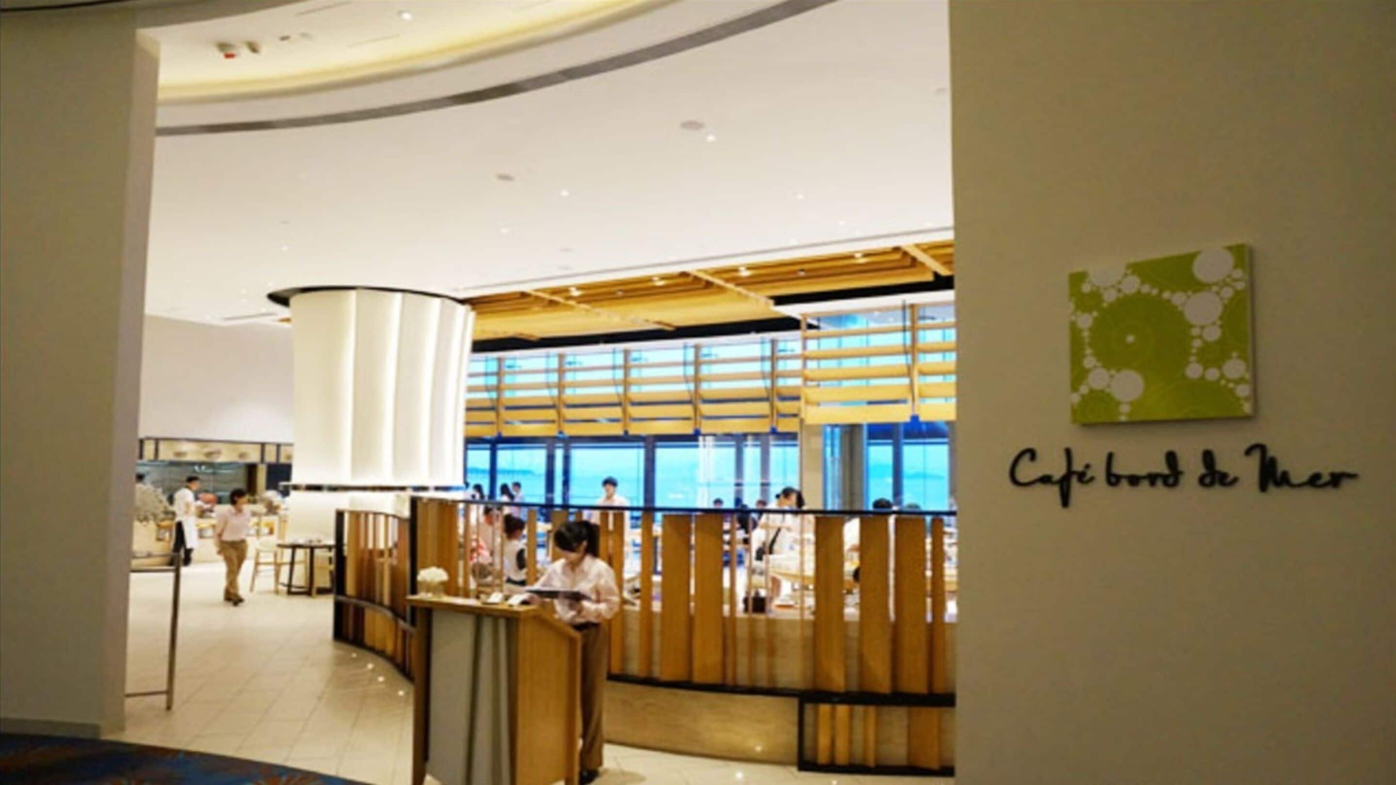 breakfast, lunch and dinner served