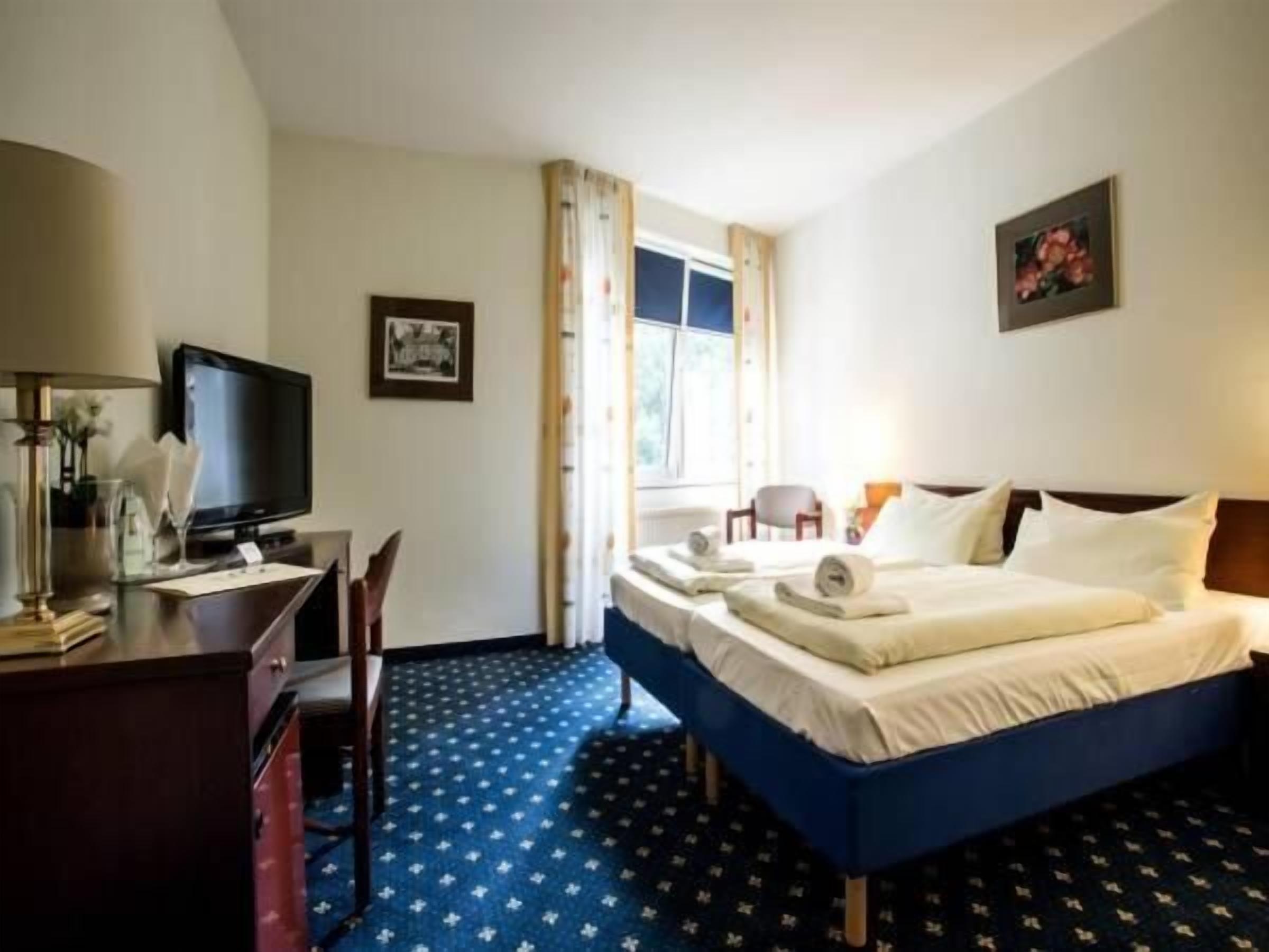 free minibar items, in-room safe, desk, iron/ironing board