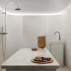 Couples treatment rooms, sauna, hot tub, steam room, Turkish bath