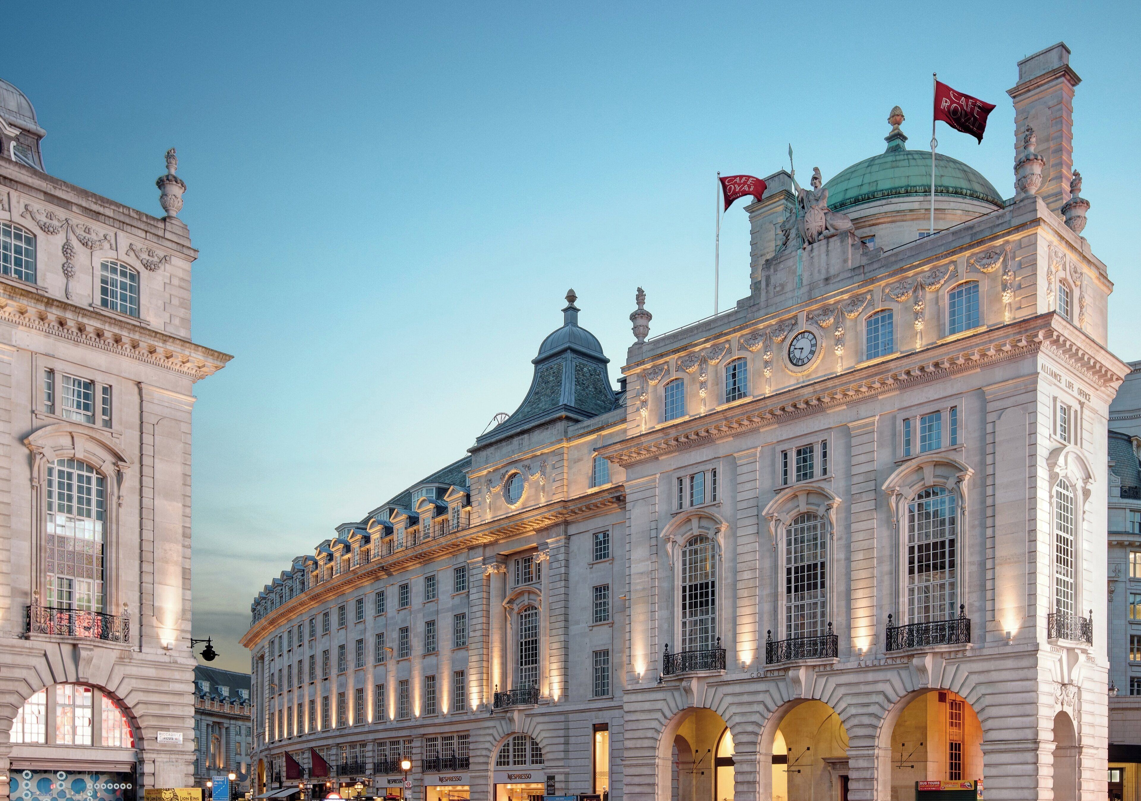 住宿正面 (夜晚)