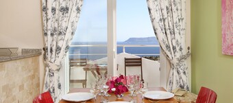 Saylam Suites