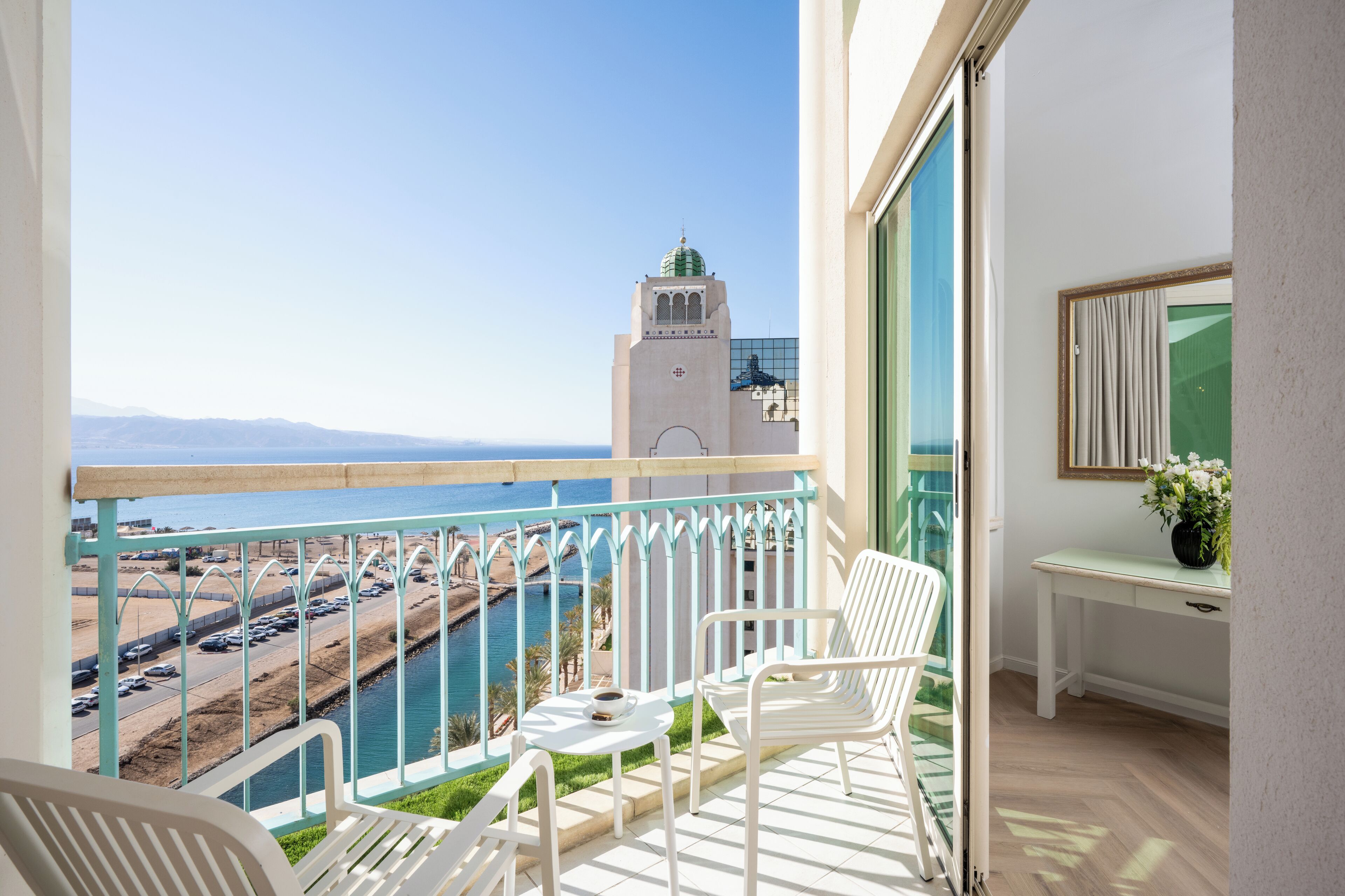 Suite junior, balcón, vistas a la laguna | Terraza o patio