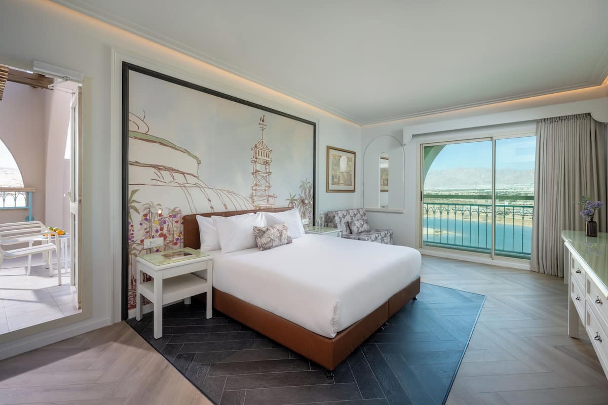 Grand Room, Lagoon View