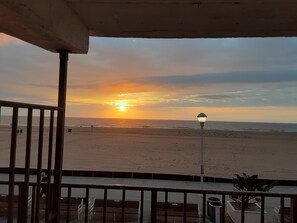 Balcony view - Rideau Oceanfront Motel (Ocean City)