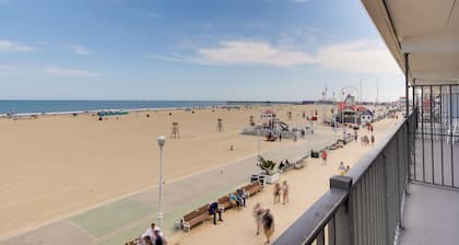 Rideau Oceanfront Motel