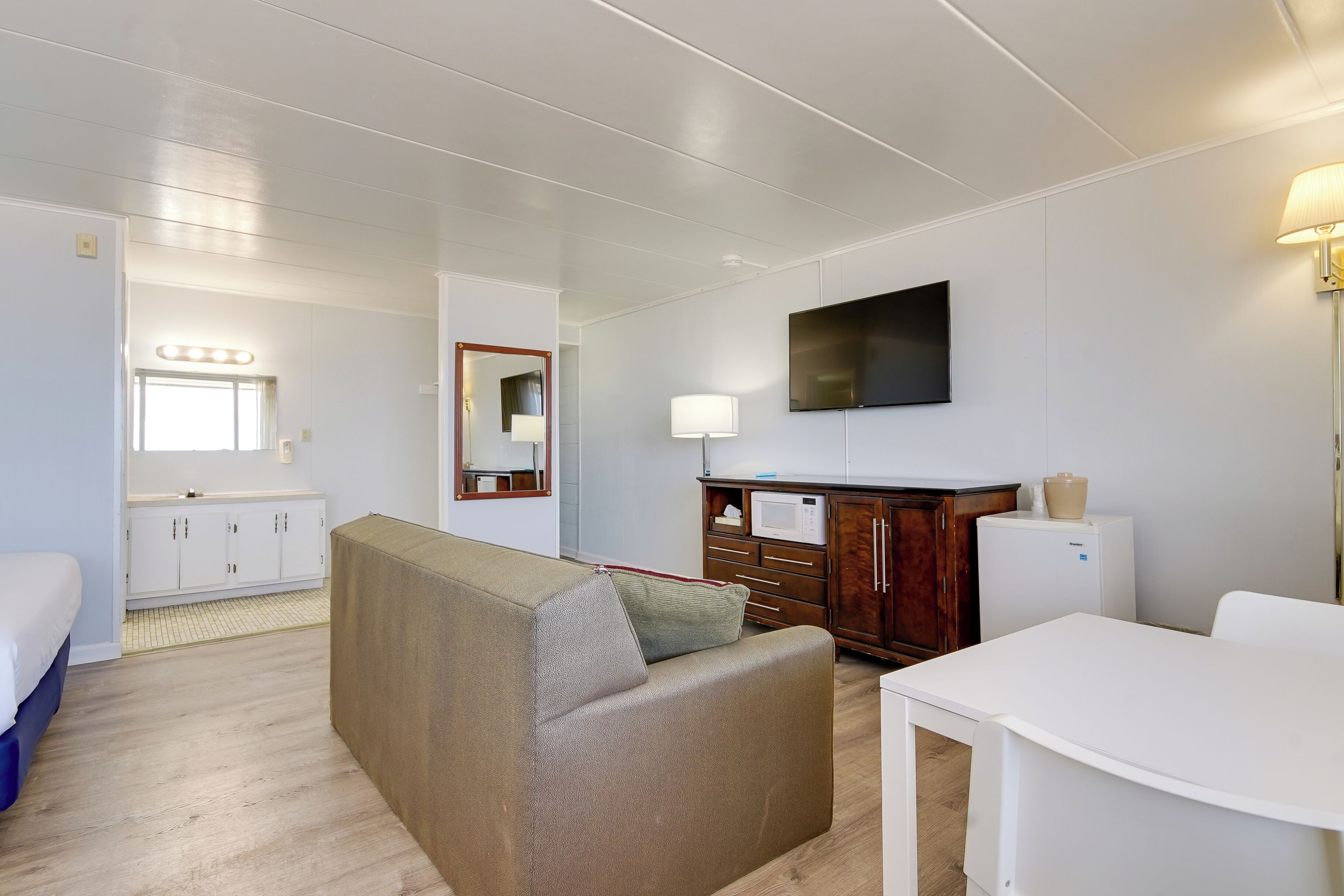 Premium Room, Oceanfront | Free WiFi, bed sheets