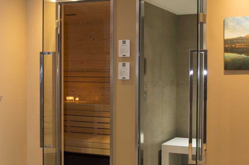 Hotel Parini