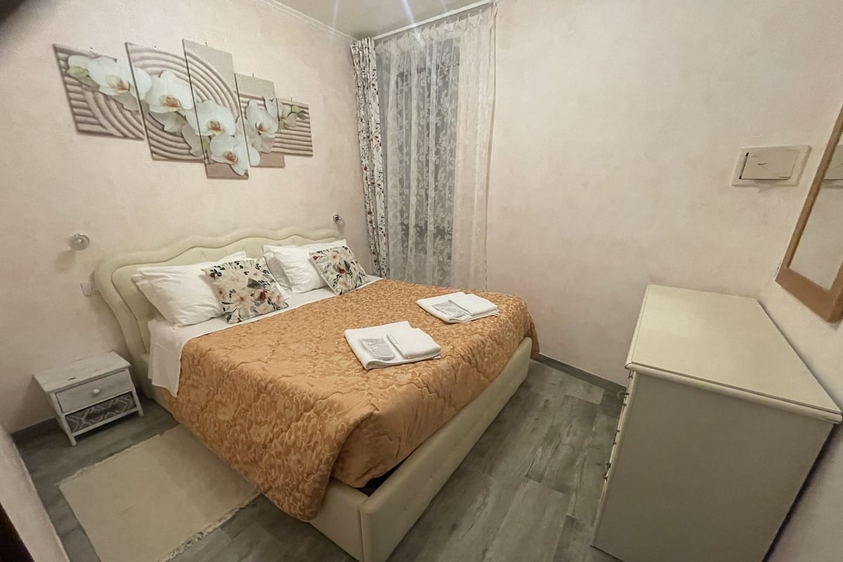 公寓, 湖景 | 意大利 Frette 床单、高档床上用品、羽绒被、Select Comfort 床