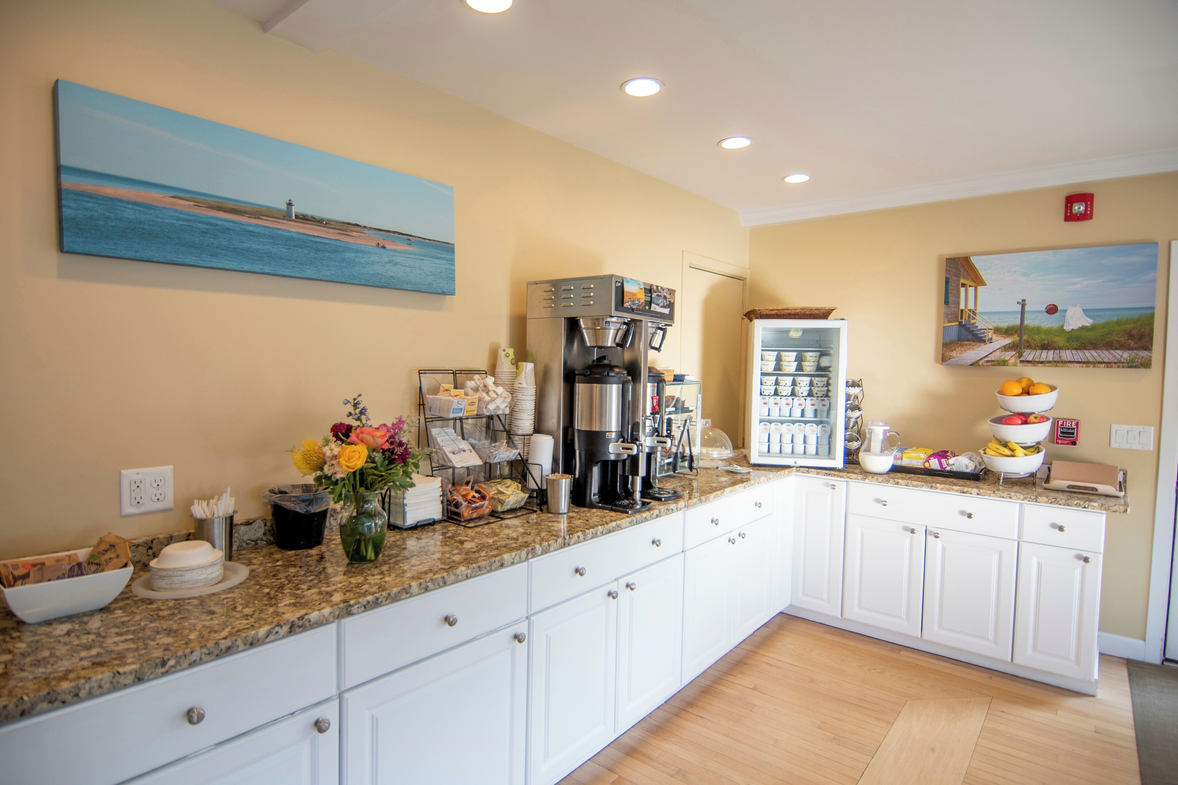 free daily continental breakfast