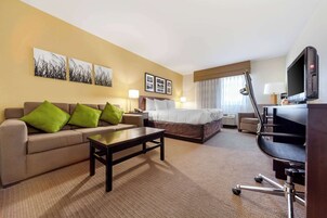 Camas com colchões pillow-top, escrivaninha