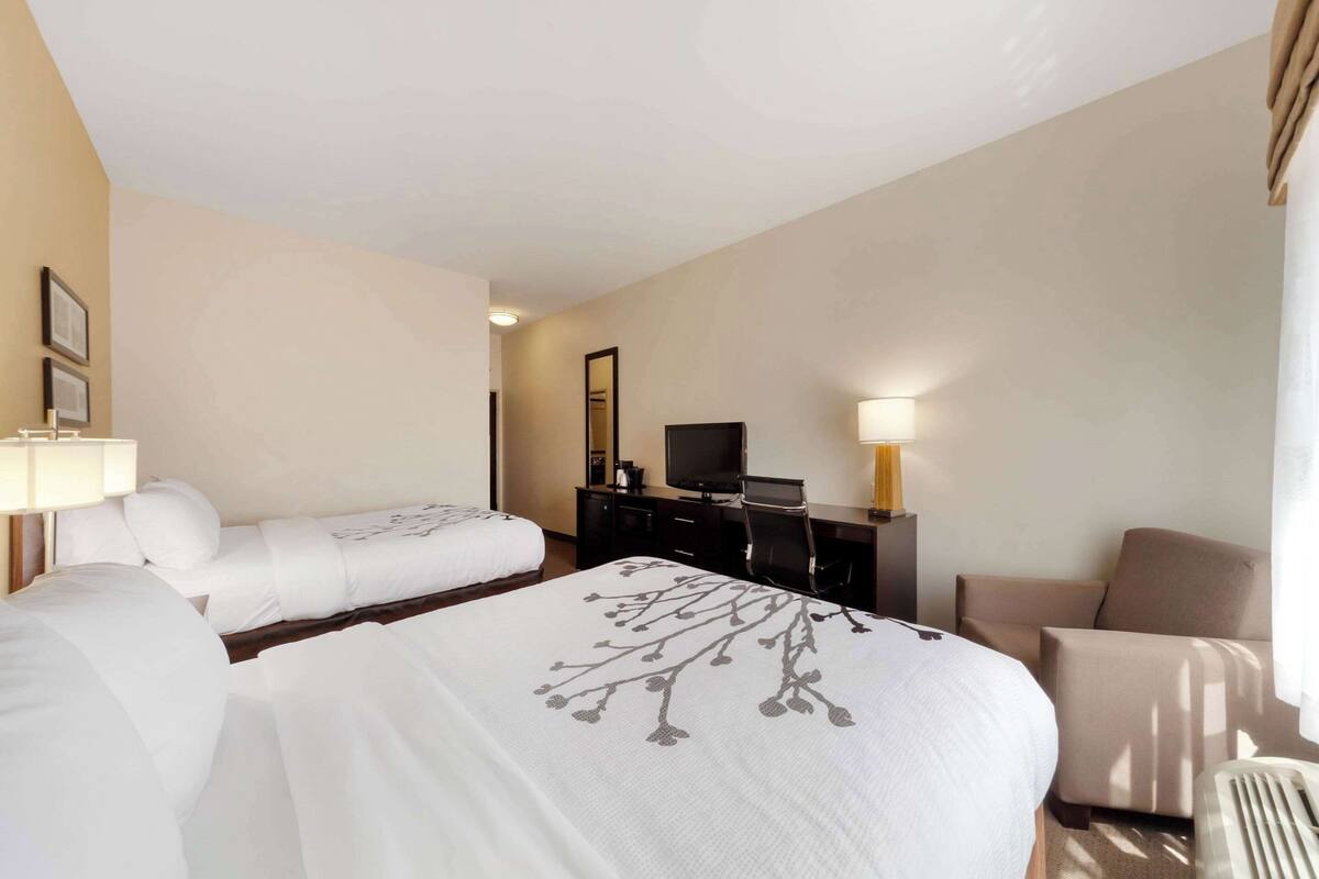 Pillowtop beds, desk, iron/ironing board, WiFi (free)