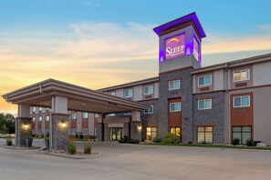 Exterior - Sleep Inn & Suites Bismarck I-94 (Bismarck)