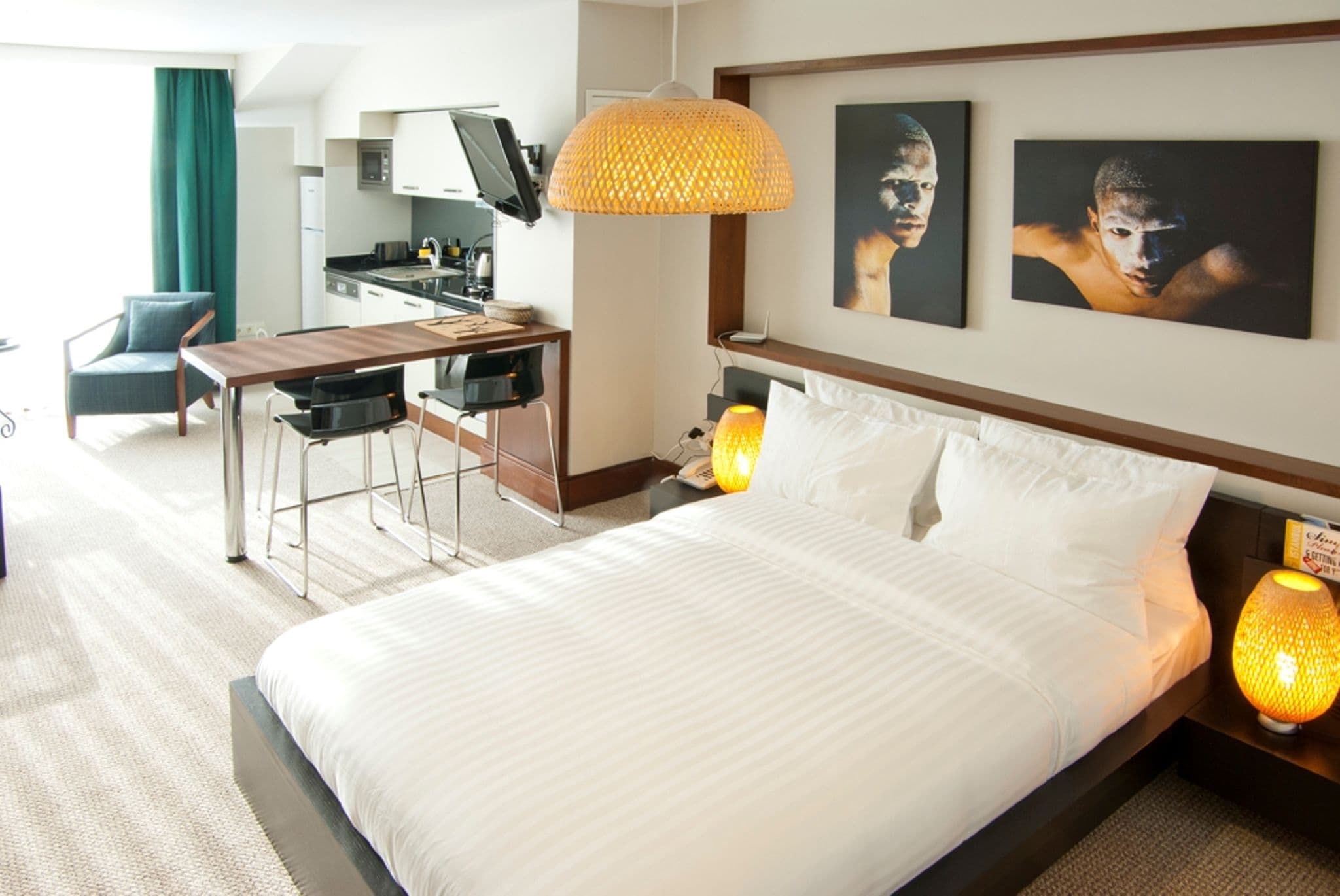 스튜디오, 테라스 | 셀렉트 컴포트 침대, 객실 내 금고, 각각 다른 스타일의 인테리어, 각각 다르게 가구 비치