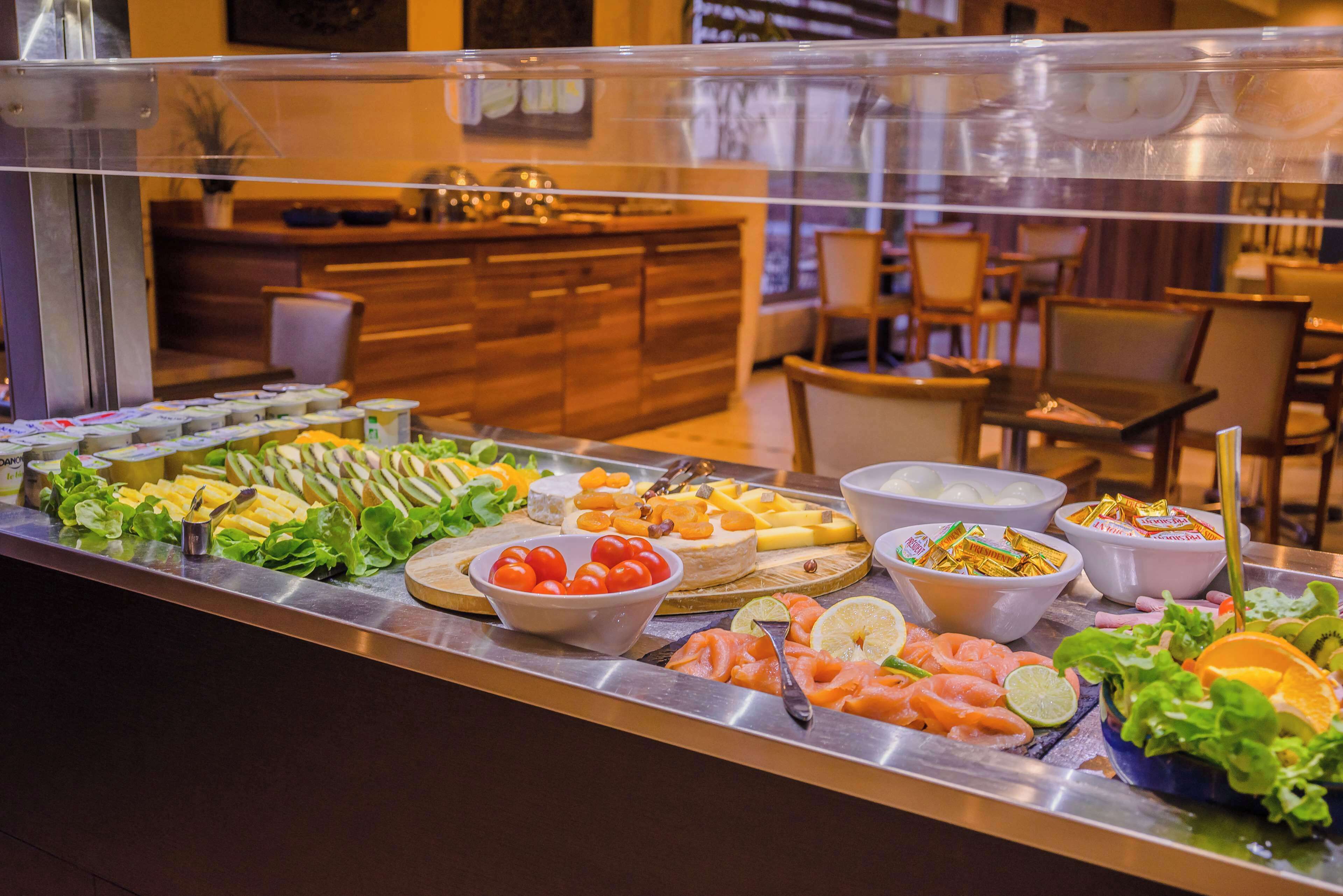 breakfast, dinner served; french cuisine, pool views