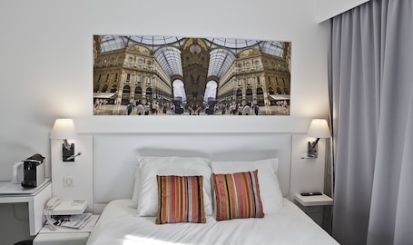 Business Double Room | In-room safe, blackout drapes, soundproofing, iron/ironing board. Privilège Hôtel & Apparts Eurociel Centre Comédie