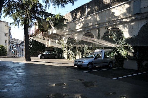 Parken ohne Service (kostenlos)