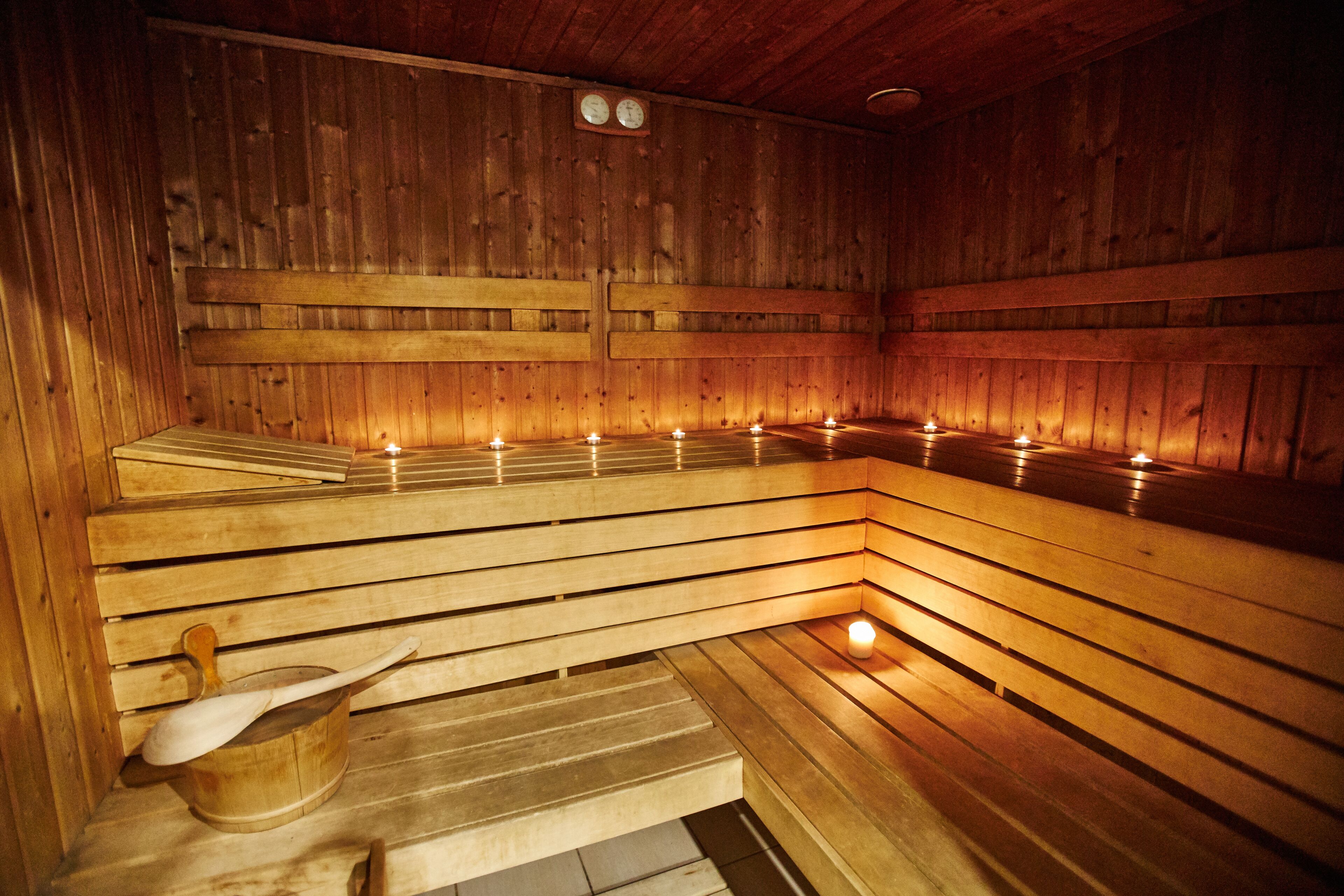 sauna, aromatherapy, hot stone massages, deep-tissue massages