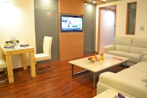 Classic Studio Suite | Living room - Daspalla Hyderabad (Hyderabad)