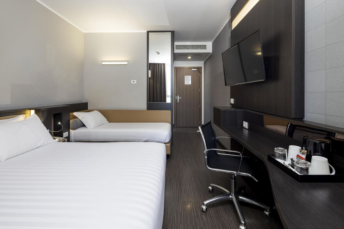 Standard Room, Multiple Beds, Non Smoking | Premium bedding, down comforters, minibar, in-room safe
