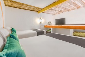 Standard Triple Room | Hypo-allergenic bedding, in-room safe, desk, iron/ironing board - Ayenda Meson de San Sebastian (Puebla)