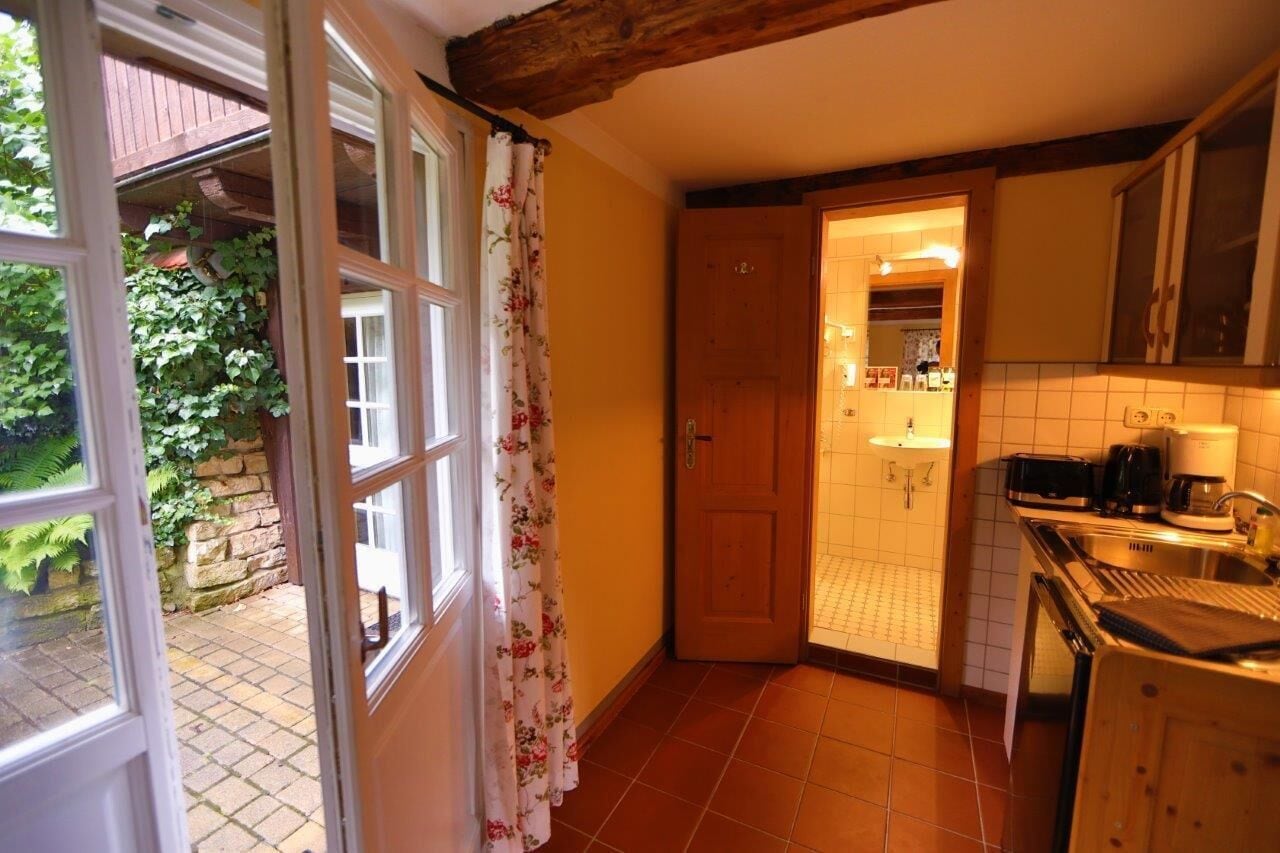 double room | private kitchen | mini-fridge, high chair