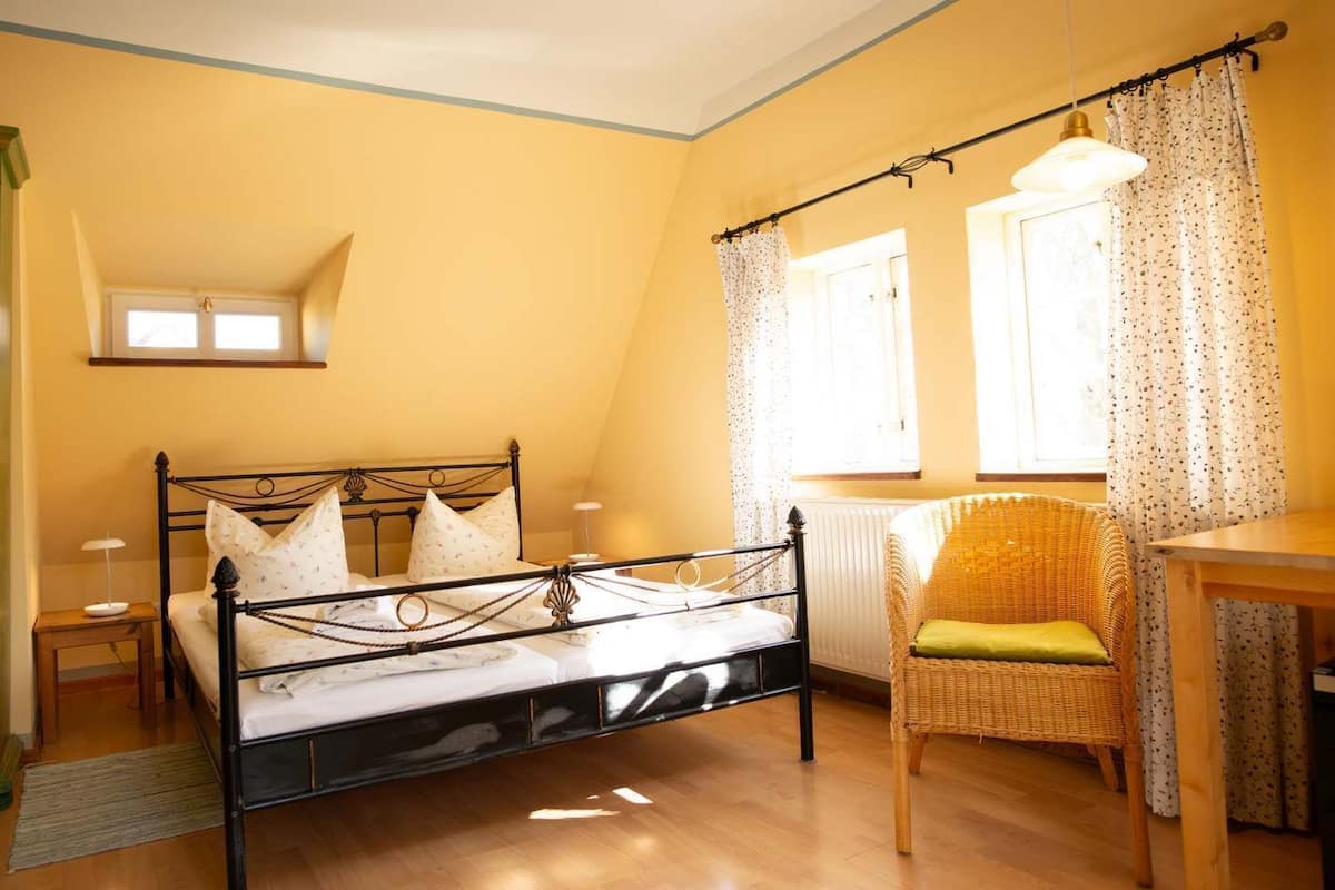 Romantic Double Room | Minibar, individually decorated, individually furnished